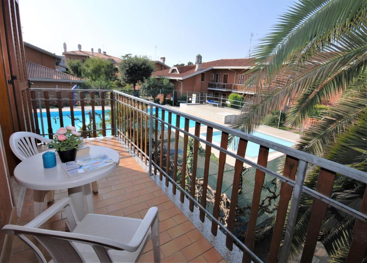 Appartamenti Villaggio Giardino Lignano Sabbiadoro Bagian luar foto